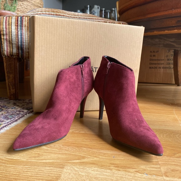 Le Chateau Burgundy High Heeled Ankle Boots - Picture 2 of 10